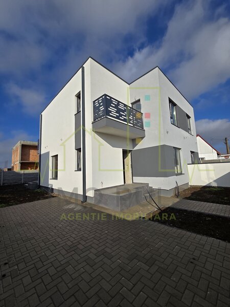 Timis  Duplex modern, incalzire in pardoseala, compartimentare inteligenta.